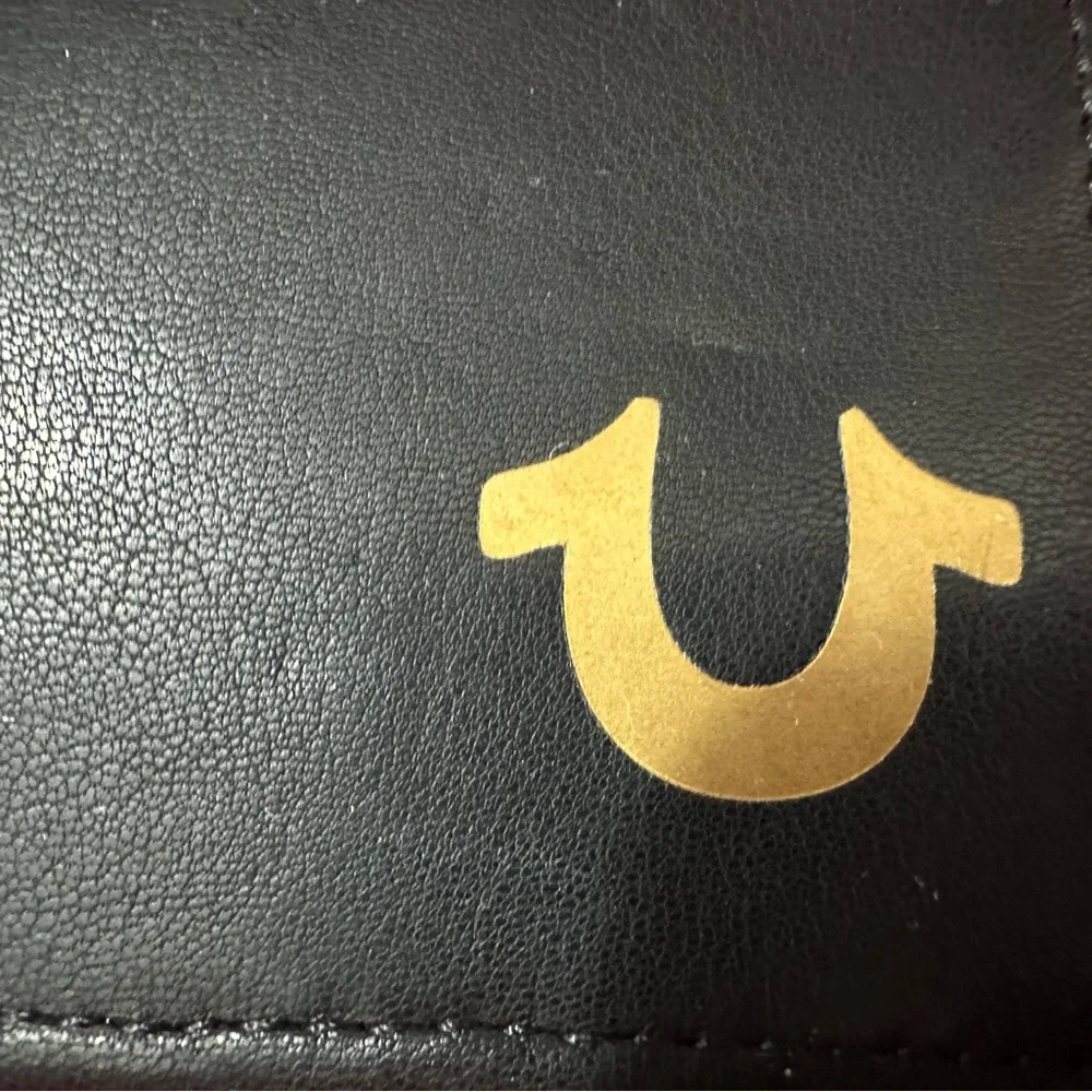 🆕True Religion Bifold Leather Wallet